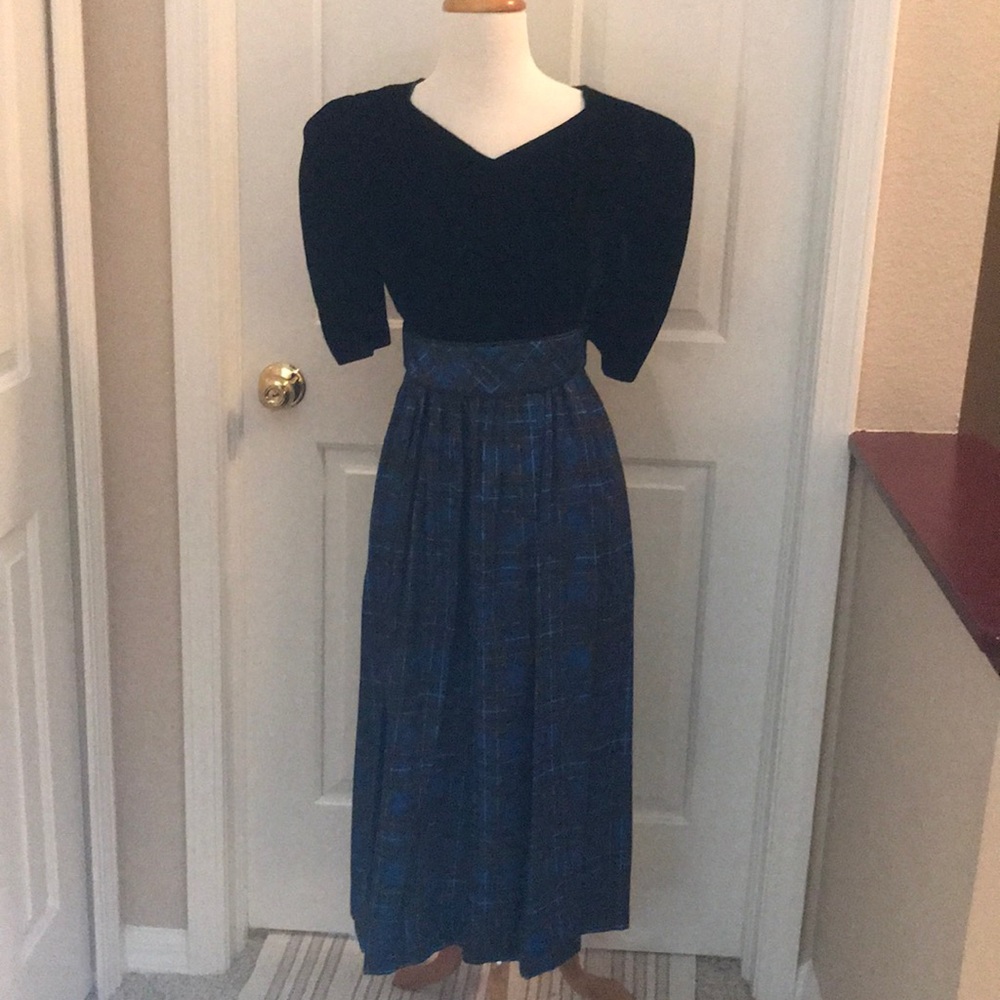 Social occasion dress